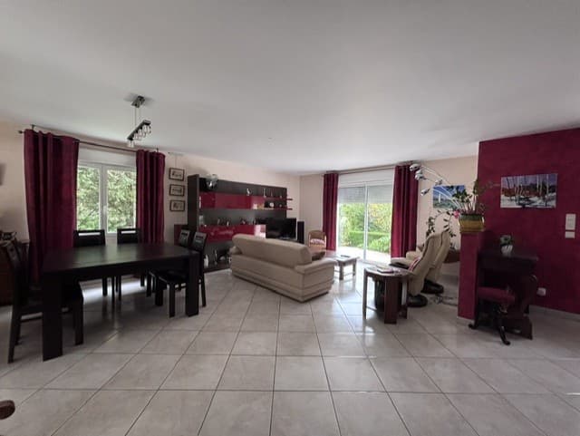 Maison 3 chambres Construction Siporex Terrain 1 406 m2 DPE C — photo 4