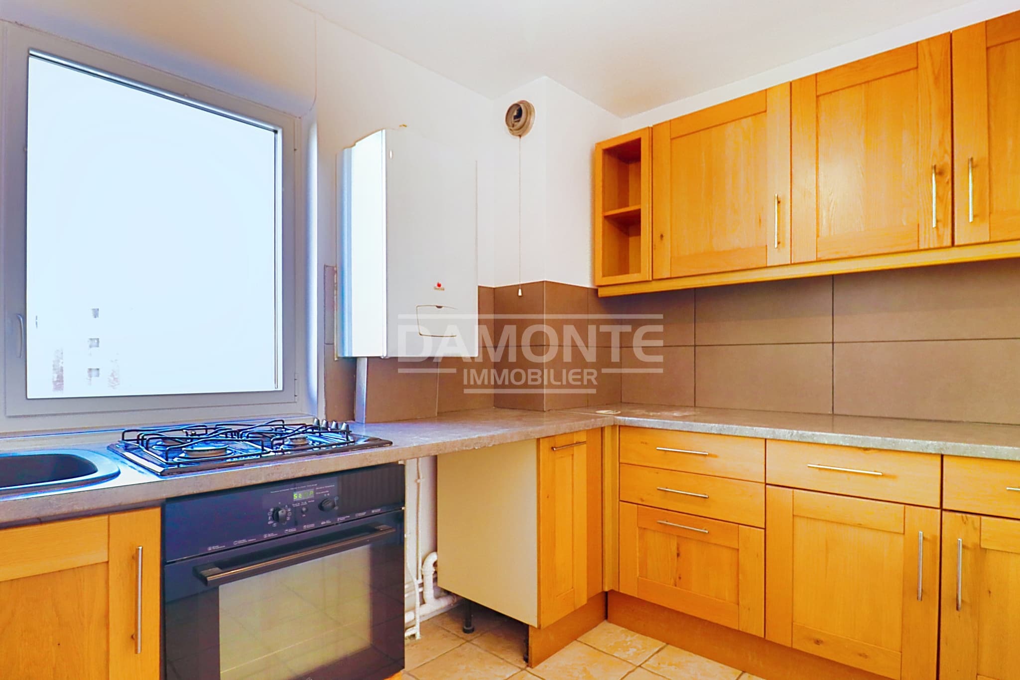 COUP DE CŒUR TRIPLEX FAMILIAL AVEC VUE EXCEPTIONNELLE & PARKING EN HYPER CENTRE — photo 6