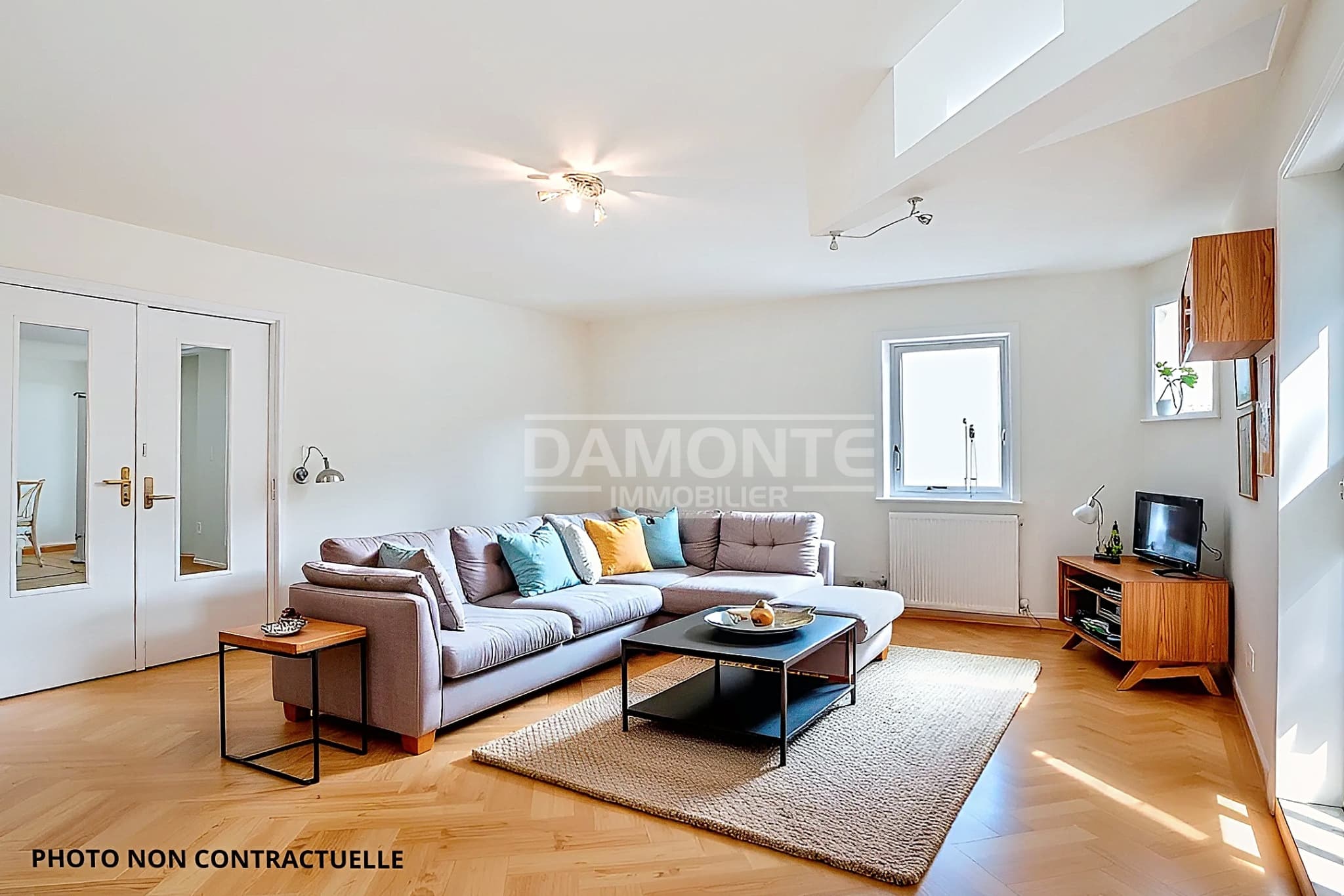 COUP DE CŒUR TRIPLEX FAMILIAL AVEC VUE EXCEPTIONNELLE & PARKING EN HYPER CENTRE — photo 3