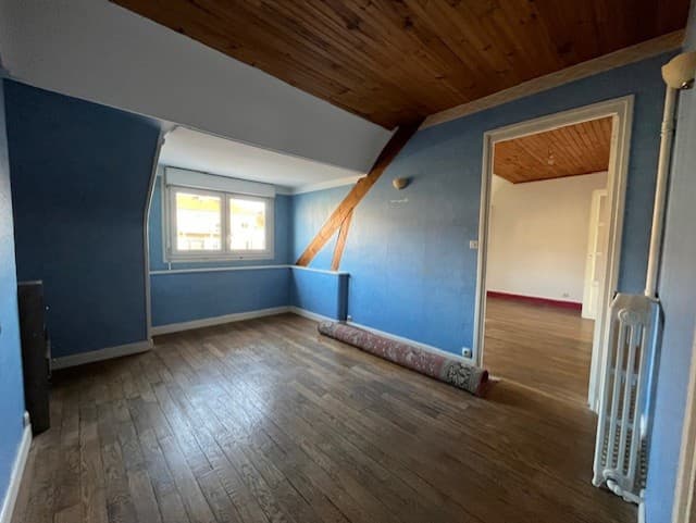 Immeuble de rapport 330 m2 Maison + T5 + Local professionnel Fort potentiel ! — photo 16