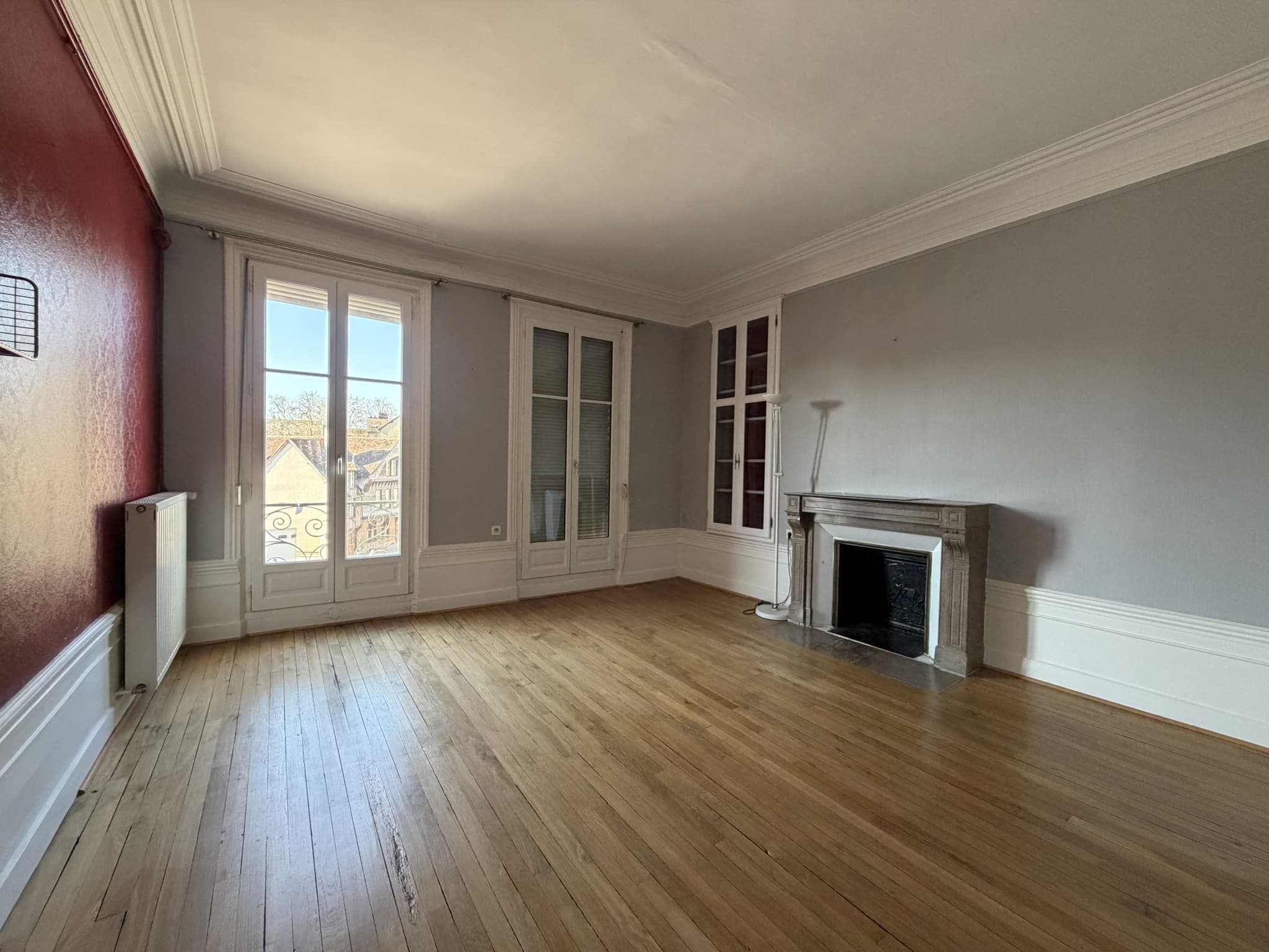 Appartement de charme 99 m2 Vue exceptionnelle sur le Cœur de Troyes — photo 3