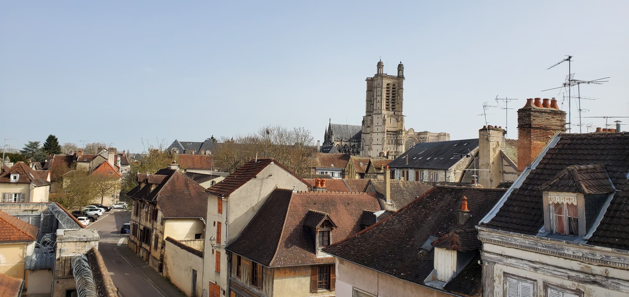 Appartement de charme 99 m2 Vue exceptionnelle sur le Cœur de Troyes — photo 8